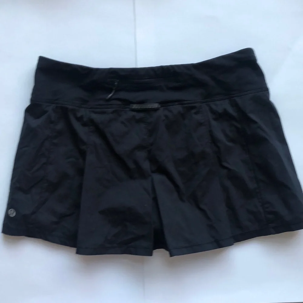 Lululemon Athletica Black Skort Size 6